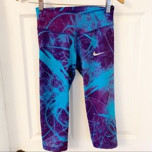 Nike | Just Dance Capri Pants | M | Like New